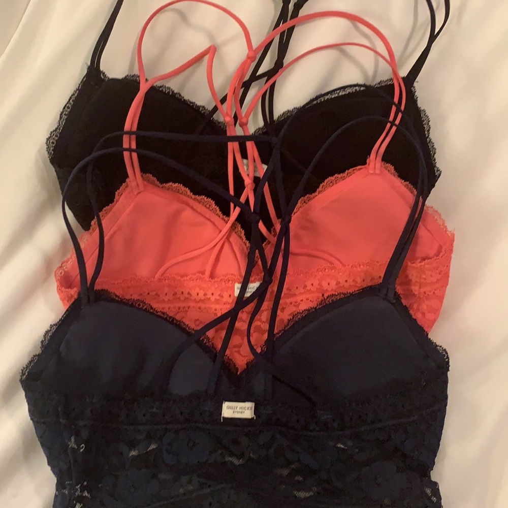 💙bundle💙Gilly Hicks bralettes - Picture 7 of 9